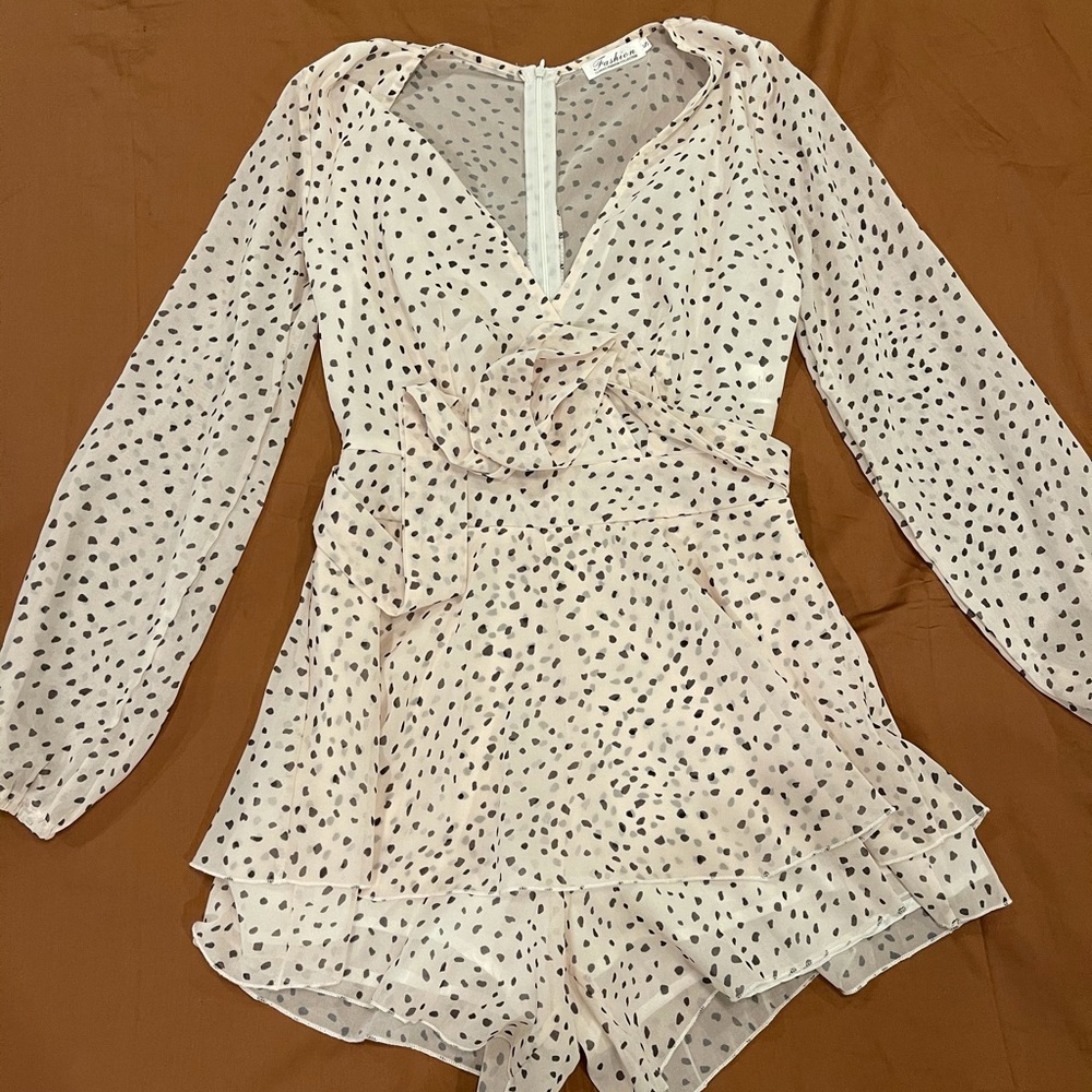 polka dot romper (s)